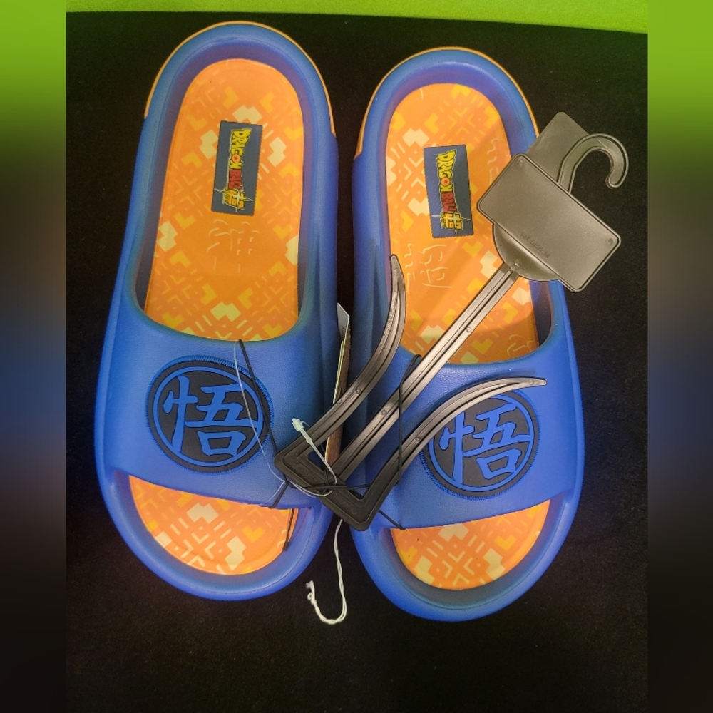 Dragon Ball Z Slide Sandals Size 10 - Picture 2 of 4